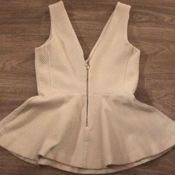 Top - Picture 2 of 2